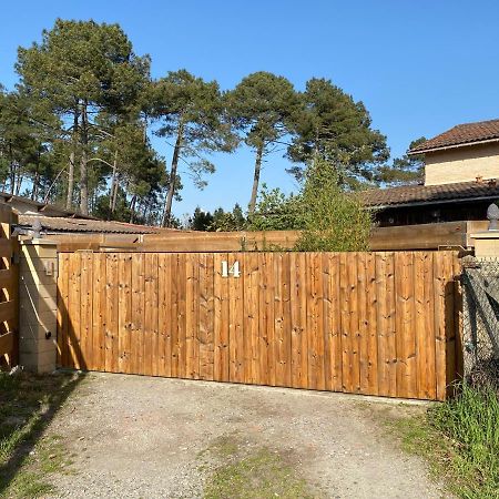 Escale Sous Les Pins Vila Salles  Exterior foto